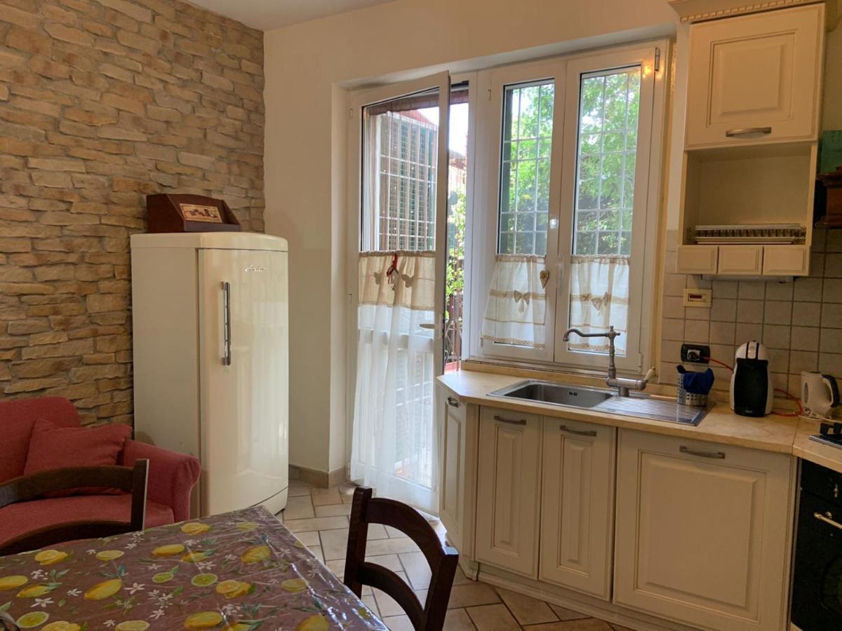 Appia Park Apartament 10 Min Dal Colosseo โรม ภายนอก รูปภาพ